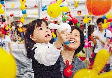 六一將至昆明玩具熱銷，專家建議兒童節消費要冷靜